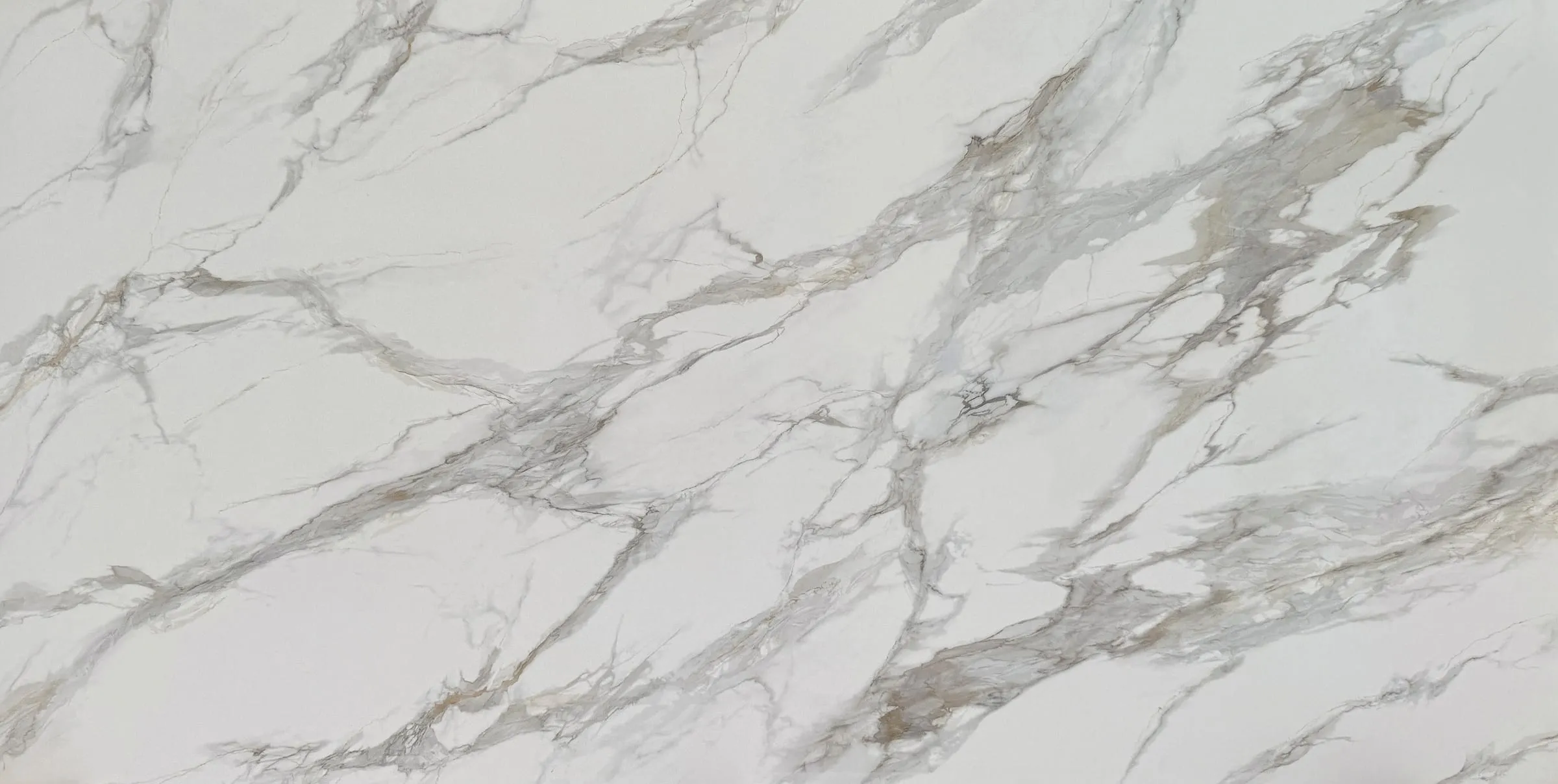 Calacatta Giada printed-surface quartz slab, full-surface swatch
